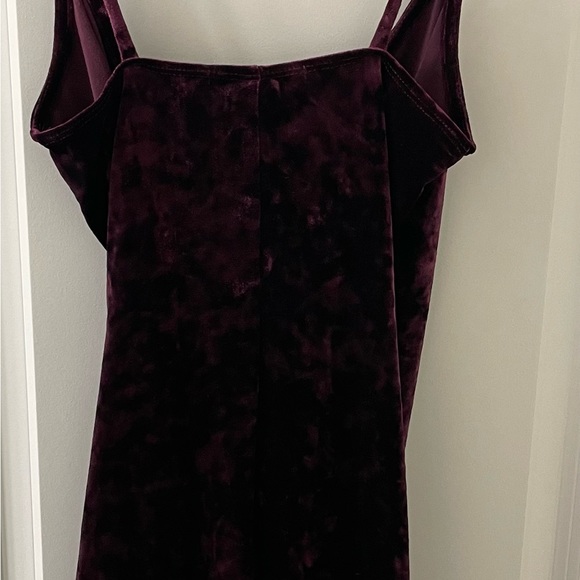 Revamped- Velvet Bodycon Dress - Picture 5 of 9